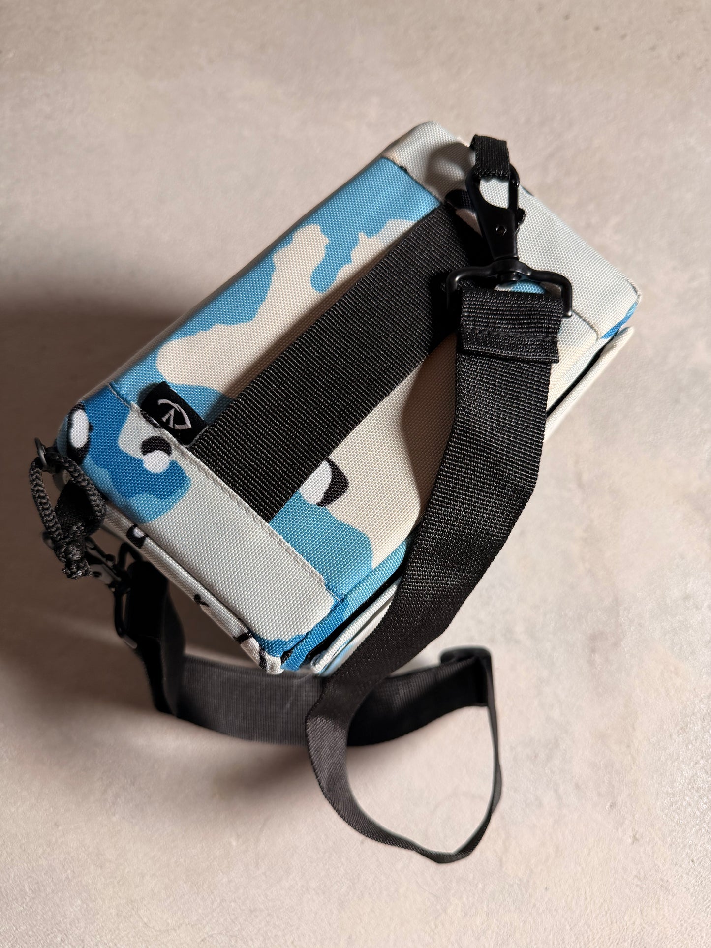 8x8 Case - Blue Choco